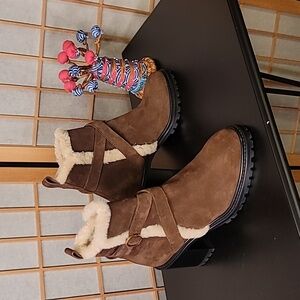 BANANA REPUBLIC Vero Cuoto Boots